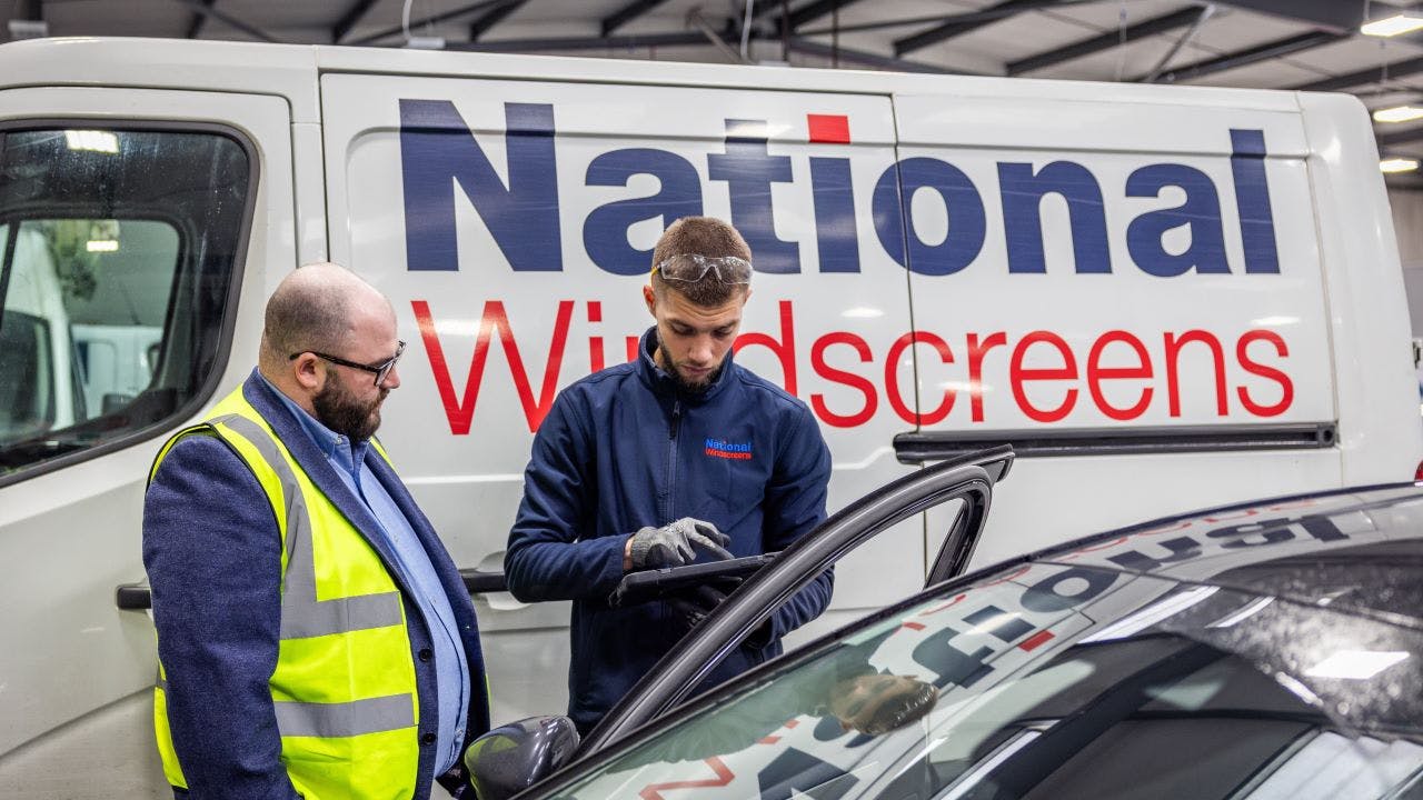 National Windscreens decorative header image